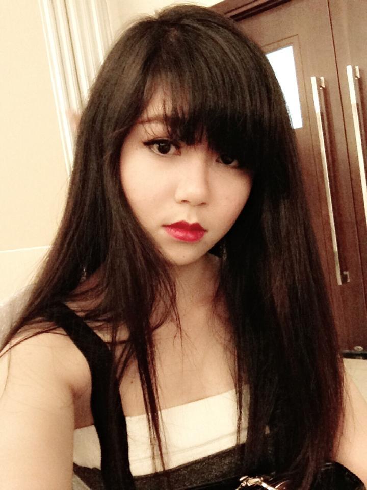 《亲吻拥抱》
